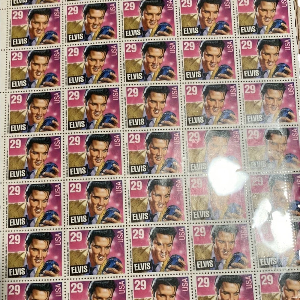 Elvis Aron Presley  (1993) Full Mint Sheet of 40 U.S. Postage Stamps 29¢ Unused